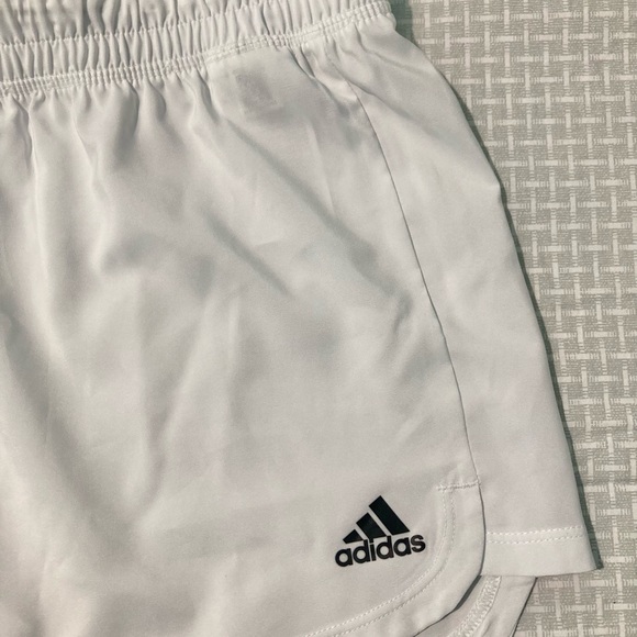 Adidas Aeroready Shorts - Picture 2 of 4